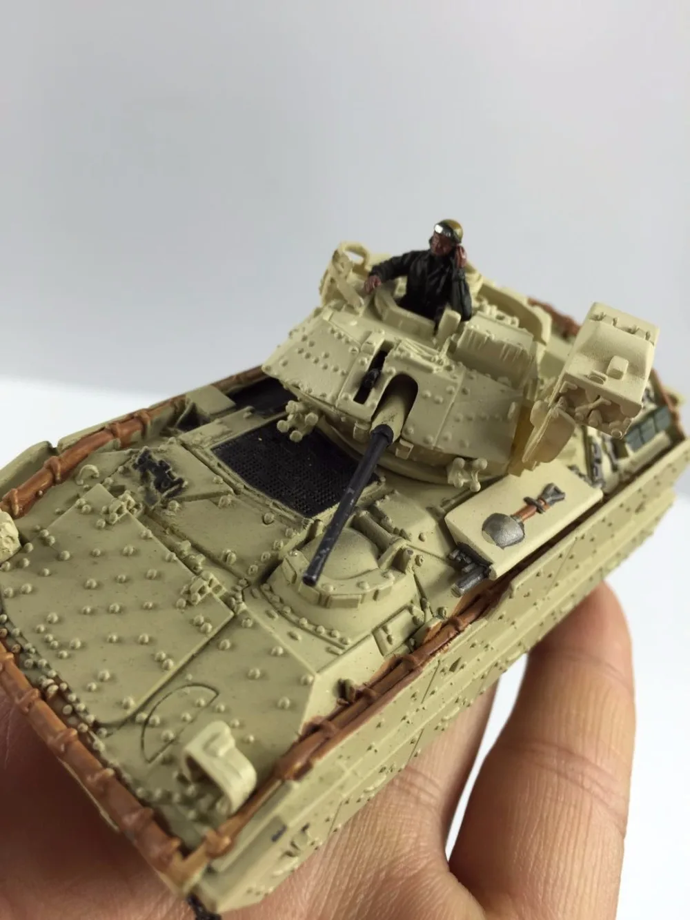 1:72 alloy pull M3A2 ta tank model,high simulation military Collection M3A2 tank toys,metal castings,box gift,free shipping
1:72 alloy pull M3A2 ta tank model,high simulation military Collection M3A2 tank toys,metal castings,box gift,free shipping