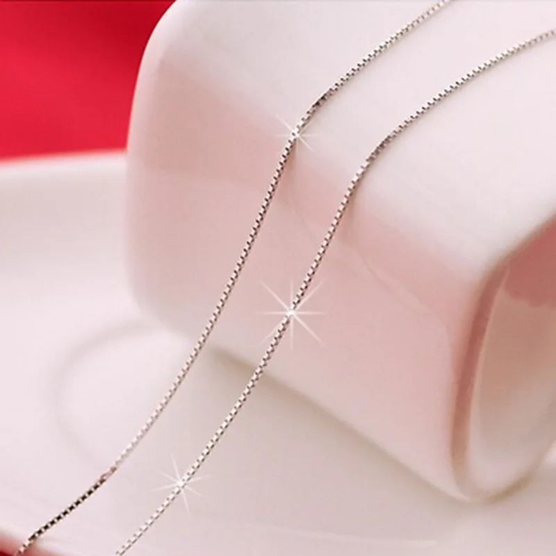 Sinya 925 sterling silver box chain necklace 0.6mm 16inch 40.5cm or 18inch 46cm 925 silver with three-layer white gold platting
Sinya 925 sterling silver box chain necklace 0.6mm 16inch 40.5cm or 18inch 46cm 925 silver with three-layer white gold platting