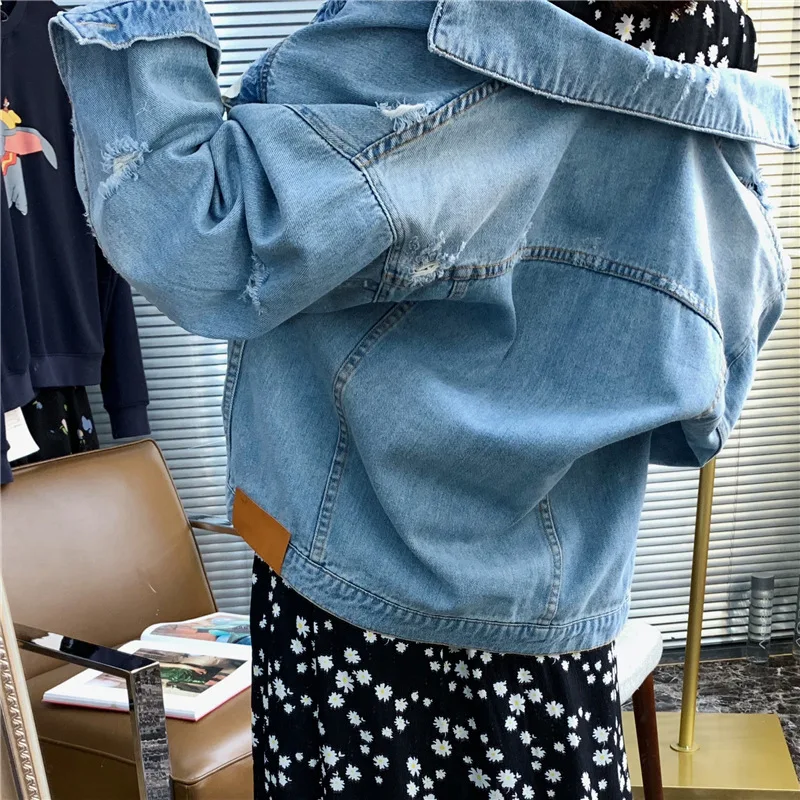 Washing Denim Jacket Jacket Single Breasted Turn-down Collar Print Regular Pockets Clothes Jeans Coat Women 2019
Washing Denim Jacket Jacket Single Breasted Turn-down Collar Print Regular Pockets Clothes Jeans Coat Women 2019