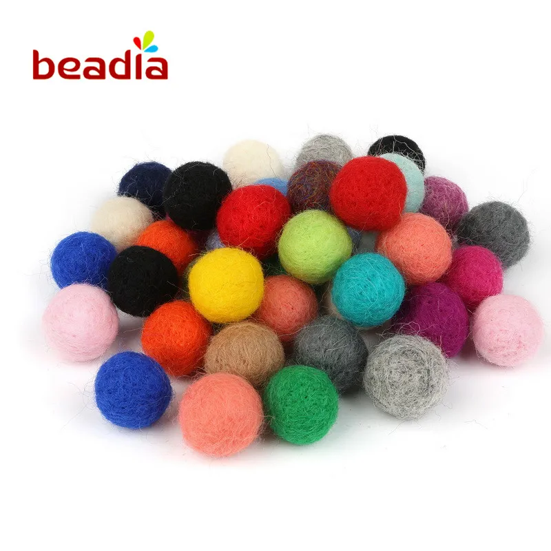 High Quality Random Color 20pcs/lot Wool Felt Ball Pom Poms for Car Keychain Keyring Women bag Pendant DIY Jewelry Craft Making
High Quality Random Color 20pcs/lot Wool Felt Ball Pom Poms for Car Keychain Keyring Women bag Pendant DIY Jewelry Craft Making