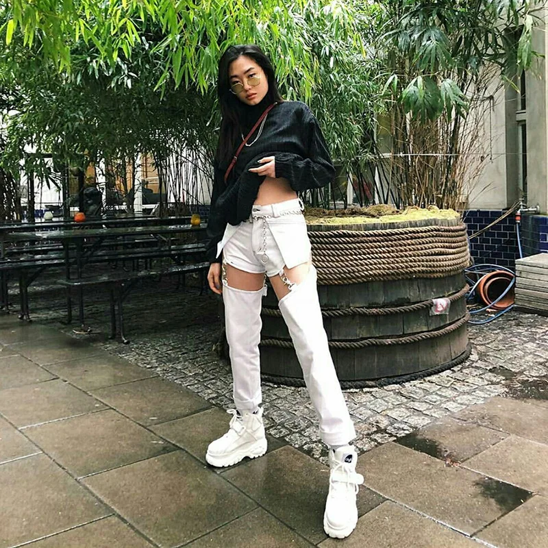 2018 New Sexy Cut Out Straight Pants Metal Buckle Sweat Pants Pantalon Streetwear Capris Pockets Hollow Mujer Trousers
2018 New Sexy Cut Out Straight Pants Metal Buckle Sweat Pants Pantalon Streetwear Capris Pockets Hollow Mujer Trousers