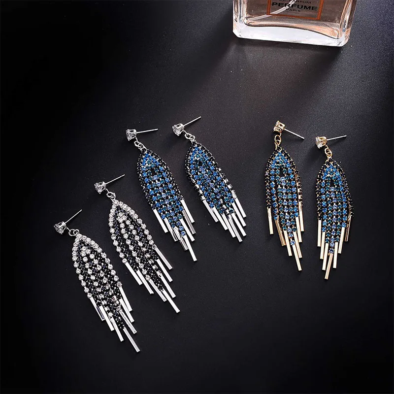 2 Colors Fashion Women Long Claw Chain Rhinestone Tassels Earring Dangle Cocktail Party Linear Earrings For Women Party Jewelry
2 Colors Fashion Women Long Claw Chain Rhinestone Tassels Earring Dangle Cocktail Party Linear Earrings For Women Party Jewelry