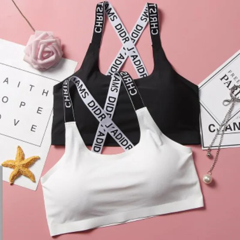 Letter shoulder strap ice silk seamless bra wild sports bottoming with chest pad bra no steel ring underwear female
Letter shoulder strap ice silk seamless bra wild sports bottoming with chest pad bra no steel ring underwear female