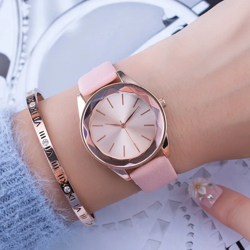 AICSRAD 2019 Simple Female Leather Watches Fashion Luxury Alloy Watch Women Quartz Clock Wristwatch for Ladies Dropshipping
AICSRAD 2019 Simple Female Leather Watches Fashion Luxury Alloy Watch Women Quartz Clock Wristwatch for Ladies Dropshipping