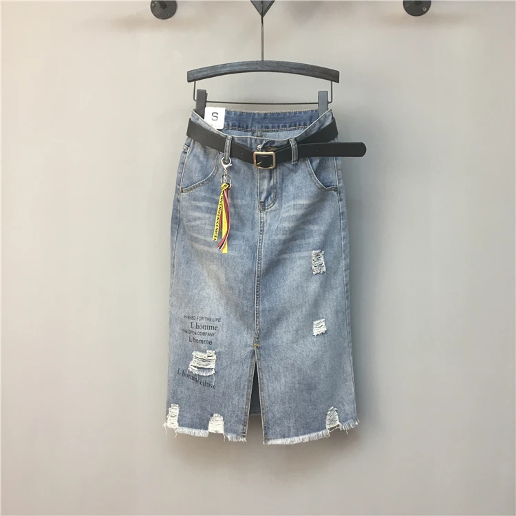 New women skirt vintage Denim skirt fashion high waist sexy split spring autumn hole letter jeans skirt A-line Women Saias
New women skirt vintage Denim skirt fashion high waist sexy split spring autumn hole letter jeans skirt A-line Women Saias