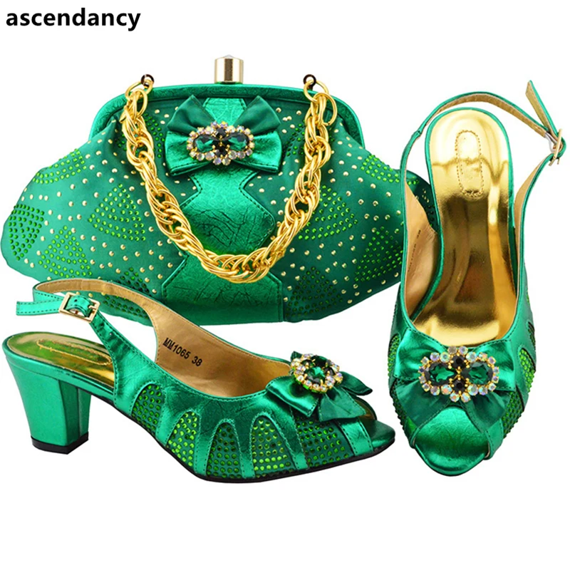 Latest Design Women Shoes and Bags To Match Set Italy Italian Shoes with Matching Bags Set Decorated with Appliques Womens Shoes
Latest Design Women Shoes and Bags To Match Set Italy Italian Shoes with Matching Bags Set Decorated with Appliques Womens Shoes