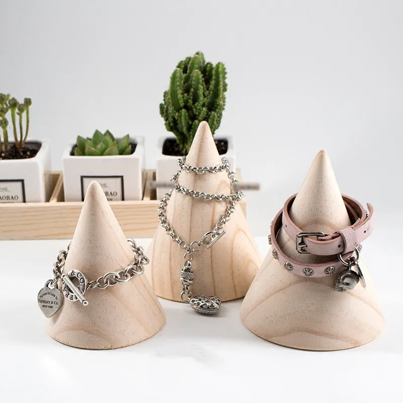 Pine Wood Cone Bracelets&Bangle Display Holder Wood Jewellery Stand Jewelry Display Holder
Pine Wood Cone Bracelets&Bangle Display Holder Wood Jewellery Stand Jewelry Display Holder