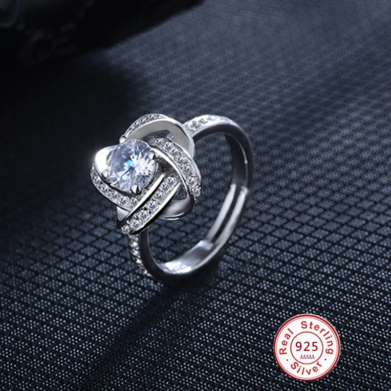 Vintage Rotating Design Sparkling 1.25ct AAA CZ Crystal Engagement Cross Rings For Women 925 Sterling Silver Party Jewelry
Vintage Rotating Design Sparkling 1.25ct AAA CZ Crystal Engagement Cross Rings For Women 925 Sterling Silver Party Jewelry