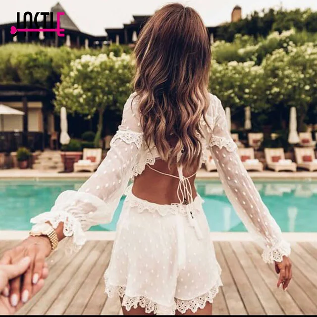 Women Ruffles Front Long Sleeves 100% Silk Divinity Scallop Playsuit Lace Embroidery Open Back
Women Ruffles Front Long Sleeves 100% Silk Divinity Scallop Playsuit Lace Embroidery Open Back