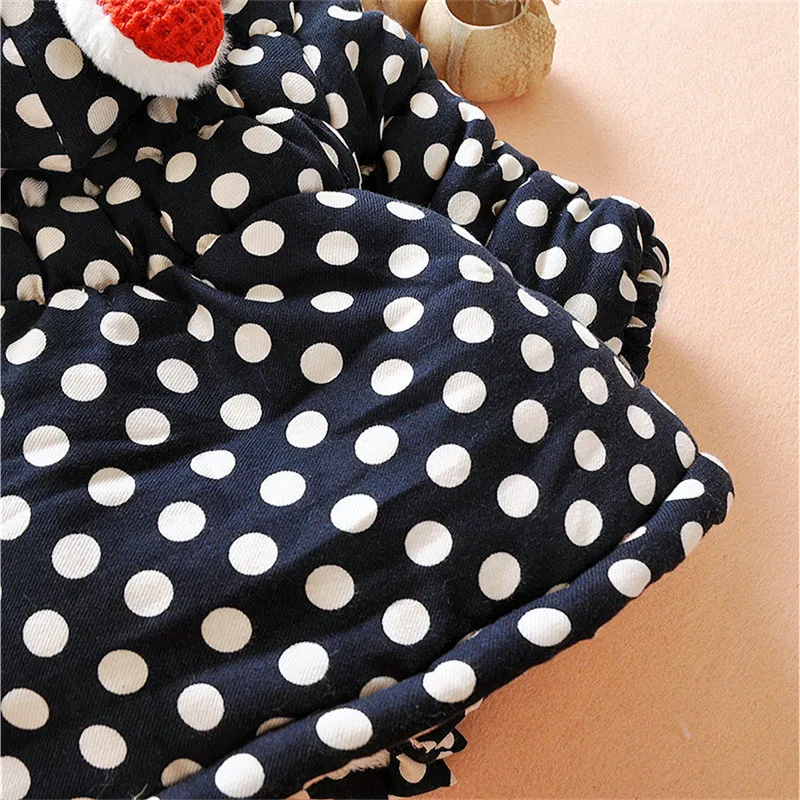 2418748719_128607065