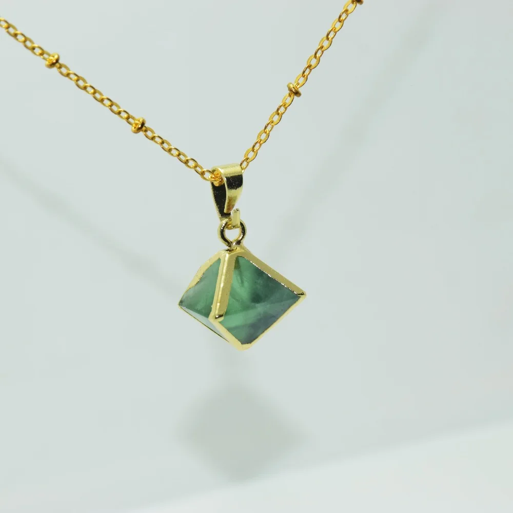1pc Natural Jewelry Gold Bezel crystal quartz stone Pyramid Pendant key chain necklace Green Fluorite pendant women Necklace
1pc Natural Jewelry Gold Bezel crystal quartz stone Pyramid Pendant key chain necklace Green Fluorite pendant women Necklace