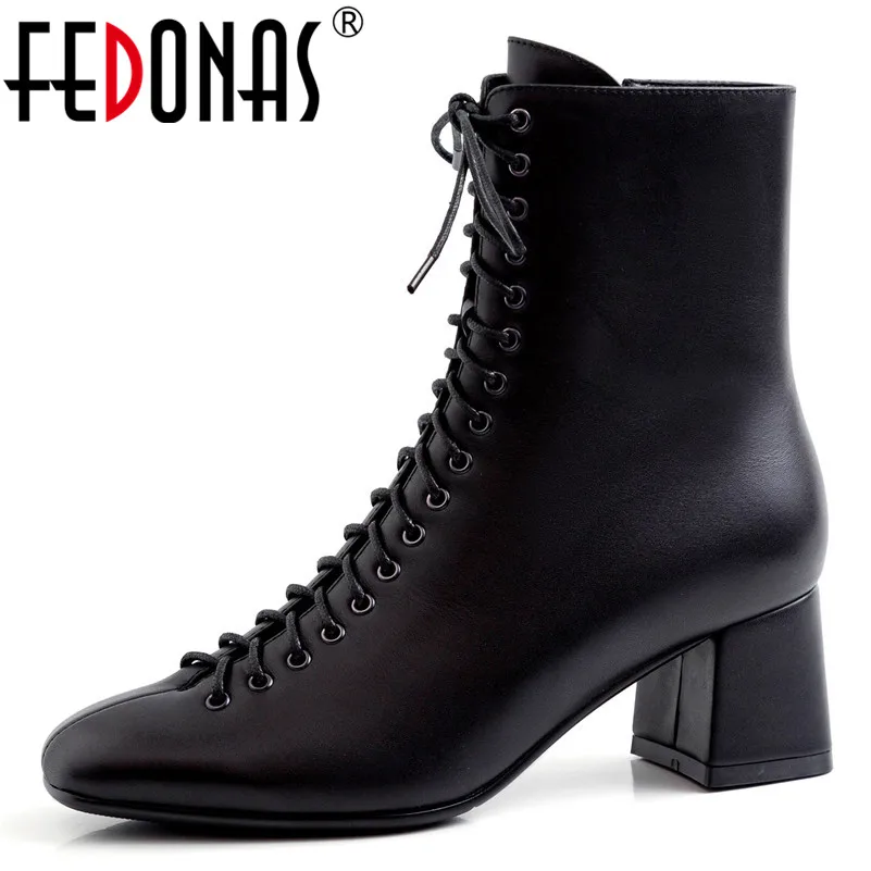 FEDONAS Fashion Cross Tied Square Heels Women Ankle Boots Winter Warm Office Shoes Woman Genuine Leather Chelsea Short Boots
FEDONAS Fashion Cross Tied Square Heels Women Ankle Boots Winter Warm Office Shoes Woman Genuine Leather Chelsea Short Boots