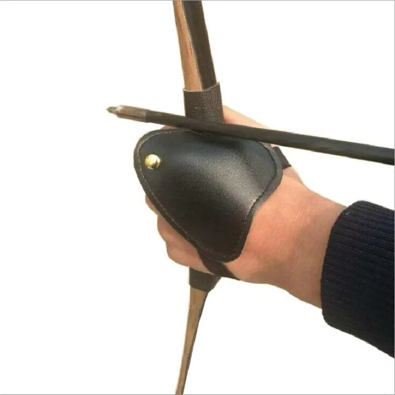 Archery Left Hand Guard Protector Finger Guard Adjustable Waist Protective Gear Microfiber
Archery Left Hand Guard Protector Finger Guard Adjustable Waist Protective Gear Microfiber