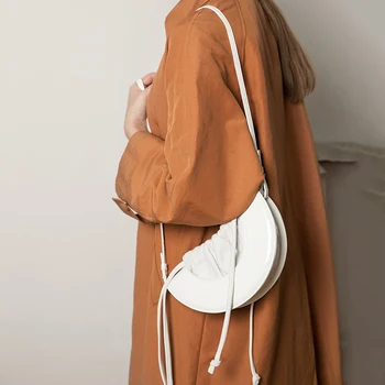 New Fashion Drawstring Women Shoulder Bag Luxury Brand Bag Women Messenger bag Famous Designer Brand Women Crossbody bags B
New Fashion Drawstring Women Shoulder Bag Luxury Brand Bag Women Messenger bag Famous Designer Brand Women Crossbody bags B