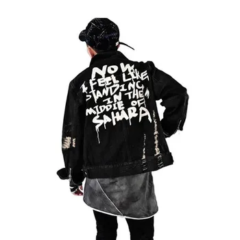 2018 The new Men's jackets jeans graffiti Hip-hop punk youth Man vintage hole Motorcycle Black coat coating of the cowboy coat
2018 The new Men's jackets jeans graffiti Hip-hop punk youth Man vintage hole Motorcycle Black coat coating of the cowboy coat