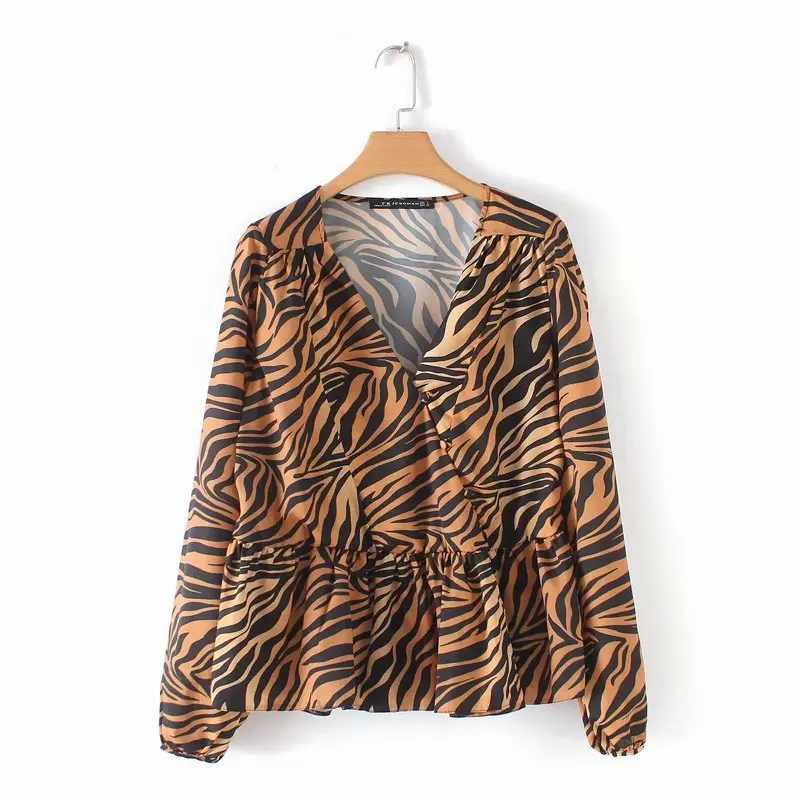 New arrival European and American fashion garments are 40-8671 zebra print blouse 0211
New arrival European and American fashion garments are 40-8671 zebra print blouse 0211