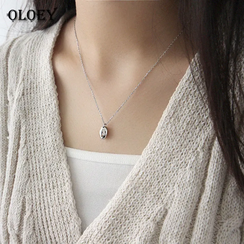 OLOEY Solid 100% 925 Sterling Silver Necklaces Women Glossy Oval Pendant Silver & Gold Necklace for Ladies Fine Jewelry YMN136
OLOEY Solid 100% 925 Sterling Silver Necklaces Women Glossy Oval Pendant Silver & Gold Necklace for Ladies Fine Jewelry YMN136