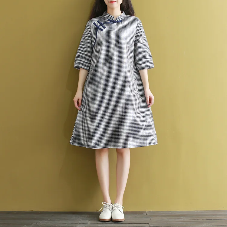 Summer New Style Literary Fan Retro Stand Collar Plate Button Loose Plaid Cheongsam Short-sleeve Dresses
Summer New Style Literary Fan Retro Stand Collar Plate Button Loose Plaid Cheongsam Short-sleeve Dresses