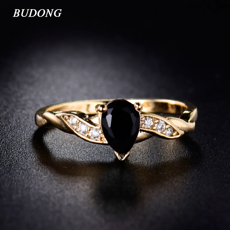 BUDONG Fashion 2017 Gold-Color Rings Tear Drop Stone Band Ring with Black Cubic Zirconia Crystal Fashion Rings for Women XUR104
BUDONG Fashion 2017 Gold-Color Rings Tear Drop Stone Band Ring with Black Cubic Zirconia Crystal Fashion Rings for Women XUR104