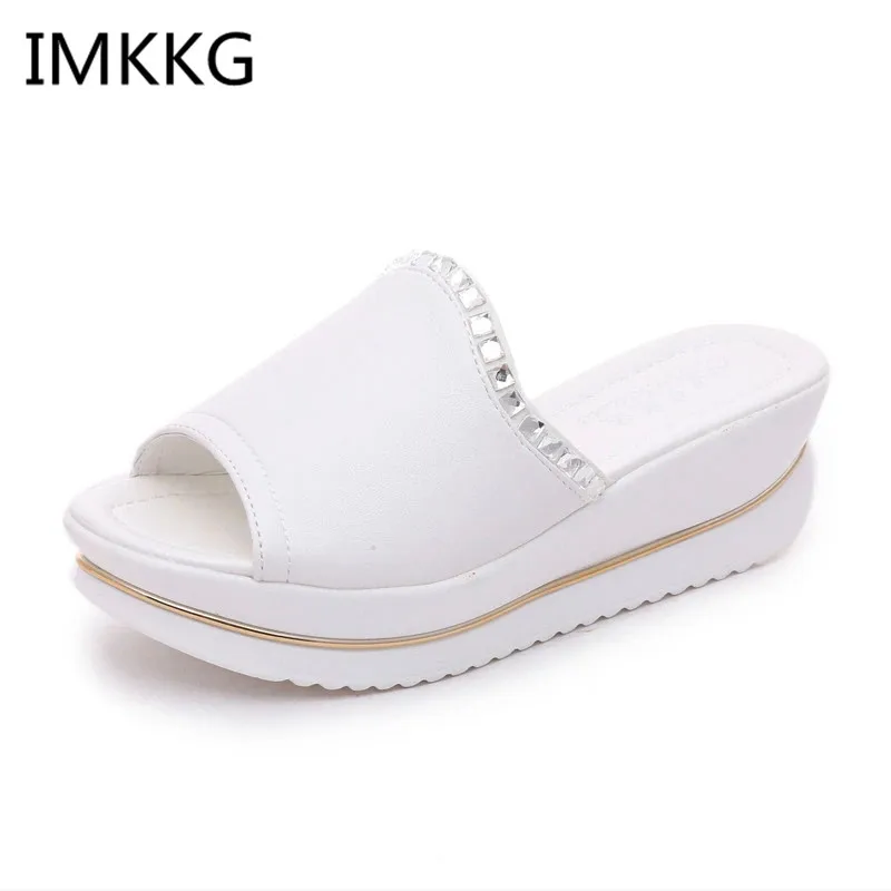 New Fashion platform sandals women colorful rhinestone flip flops crystal glitter wedges shoes woman slippers A00029
New Fashion platform sandals women colorful rhinestone flip flops crystal glitter wedges shoes woman slippers A00029