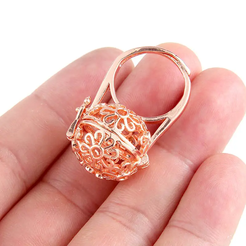 Hollow Flower Openable Cage Finger Rings Copper Casting Essential Oil Diffuser Locket Felt Rings Jewelry Anillos Mujer
Hollow Flower Openable Cage Finger Rings Copper Casting Essential Oil Diffuser Locket Felt Rings Jewelry Anillos Mujer