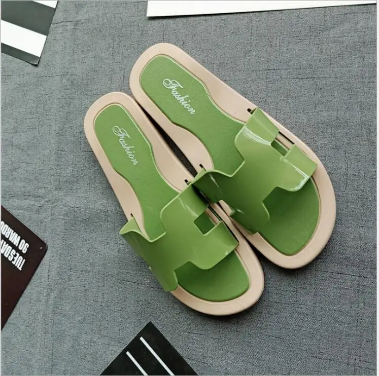 2019 new ladies transparent sandals slippers outdoor non-slip graffiti fashion flip flop soft bottom female fashion slippers
2019 new ladies transparent sandals slippers outdoor non-slip graffiti fashion flip flop soft bottom female fashion slippers