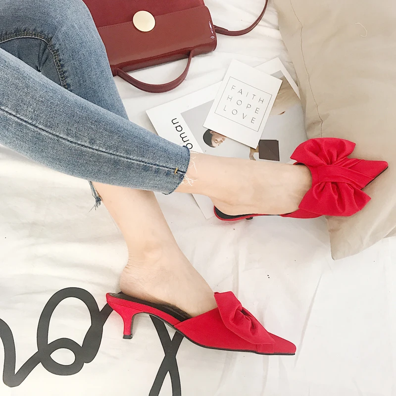 2019 Summer Pointed-toe Red Black Women Thin Heels Sandals Casual Butterfly-knot Slipper Slide Mules Silk Polka Dot Dress Shoes
2019 Summer Pointed-toe Red Black Women Thin Heels Sandals Casual Butterfly-knot Slipper Slide Mules Silk Polka Dot Dress Shoes