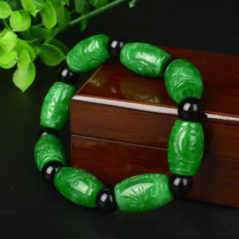 

yu xin yaun Natural carved jade bracelet emerald road leads men and women