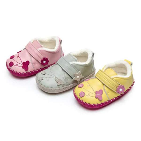 NEW 1pair Genuine Leather Winer warm baby Shoes Snow Boots Children's boot , Girl Kids Shoes
NEW 1pair Genuine Leather Winer warm baby Shoes Snow Boots Children's boot , Girl Kids Shoes