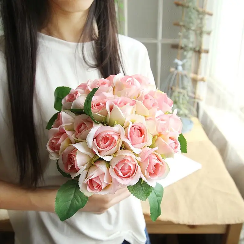 11head Flower Artificial Rose Bouquet Decorative Silk Flowers Bride Bouquets for Wedding Home Party Decoration Wedding Supplies
11head Flower Artificial Rose Bouquet Decorative Silk Flowers Bride Bouquets for Wedding Home Party Decoration Wedding Supplies