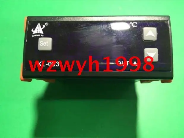 KL-003 car air conditioning conversion thermostat KL003 temperature controller 12V temperature control
KL-003 car air conditioning conversion thermostat KL003 temperature controller 12V temperature control