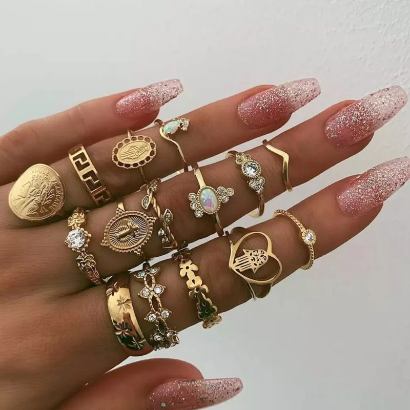 15 Pcs/set Women Fashion Rings Hearts Fatima Hands Virgin Mary Cross Leaf Hollow Geometric Crystal Ring Set Party Jewelry 
15 Pcs/set Women Fashion Rings Hearts Fatima Hands Virgin Mary Cross Leaf Hollow Geometric Crystal Ring Set Party Jewelry