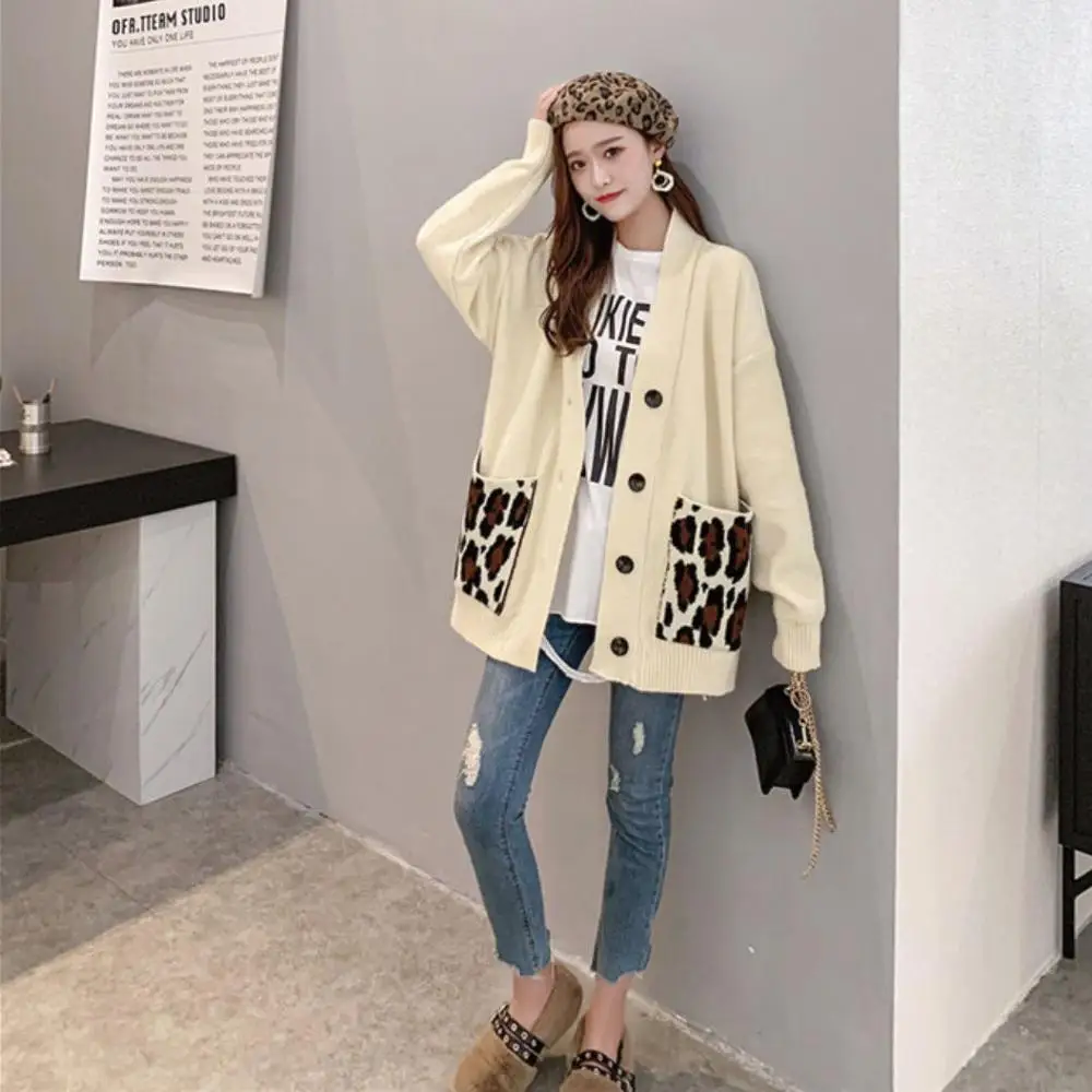 2019 Autumn And Winter New Women's Net Red Loose Large Size Long Sweater Knit Cardigan leopard pocket coat female
2019 Autumn And Winter New Women's Net Red Loose Large Size Long Sweater Knit Cardigan leopard pocket coat female