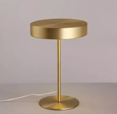 Modern Fashion Brief Iron Art Led Table lamps,Nordic Creative Office bedroom bedside desk lamp Round Iron Table lights for Home
Modern Fashion Brief Iron Art Led Table lamps,Nordic Creative Office bedroom bedside desk lamp Round Iron Table lights for Home