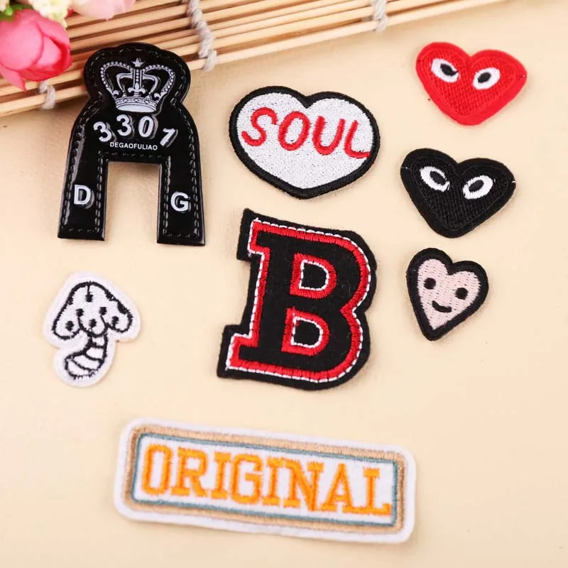 Computer embroidery chapter boutique DIY crown love letter clothes decoration patch stickers
Computer embroidery chapter boutique DIY crown love letter clothes decoration patch stickers