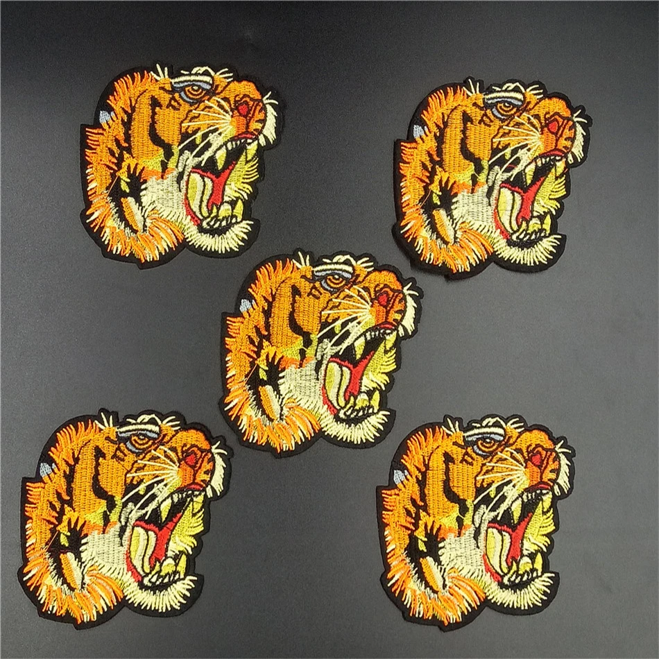 5PCS/LOT mini Embroidered patch TIGER Embroidery iron on patch Decoration Accessories for clothing for T-shirt
5PCS/LOT mini Embroidered patch TIGER Embroidery iron on patch Decoration Accessories for clothing for T-shirt