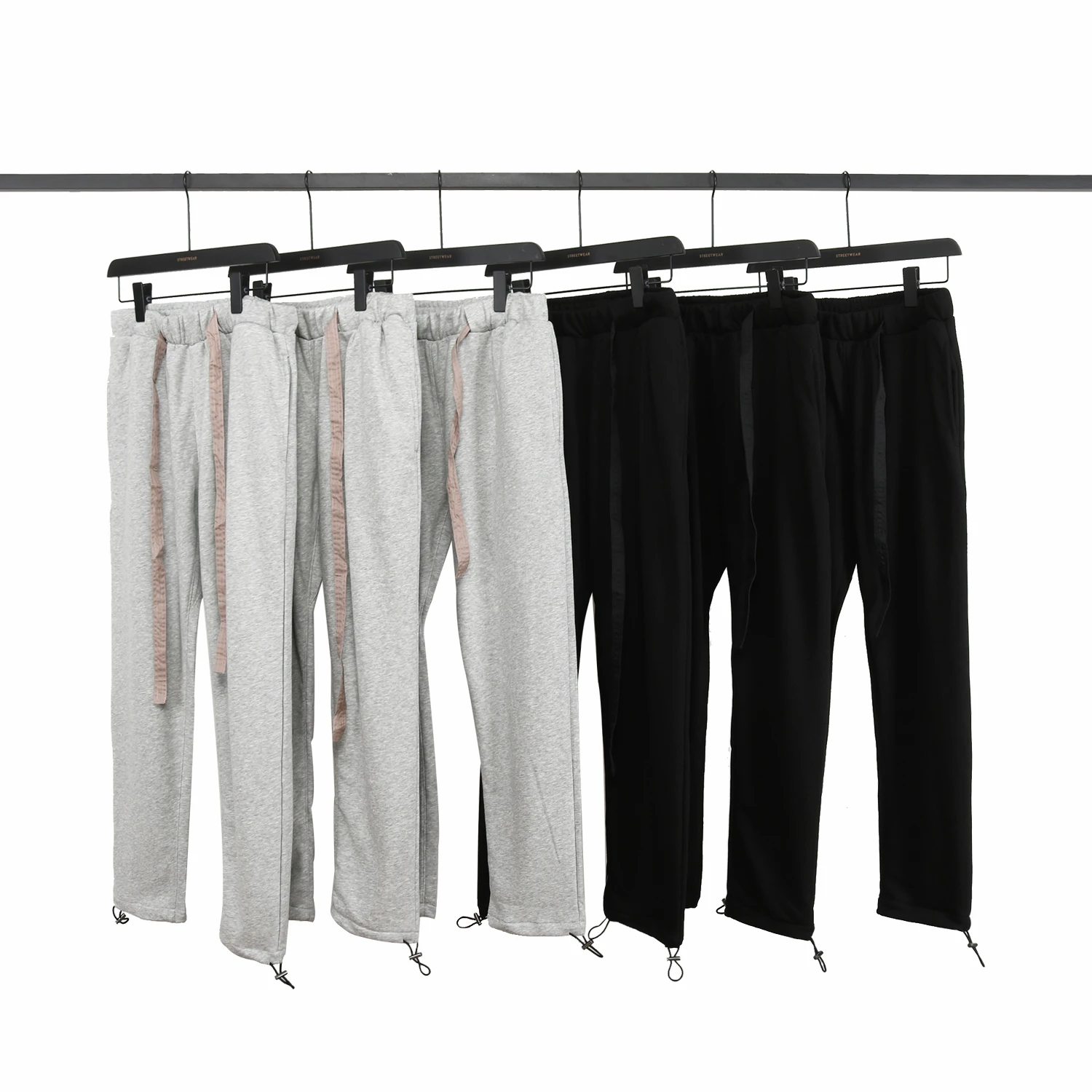 2019 Kanye West Hip hop Style Full Length Jogging pants Sweatpants For Men ribbon Mens Streetwear SweatPants
2019 Kanye West Hip hop Style Full Length Jogging pants Sweatpants For Men ribbon Mens Streetwear SweatPants