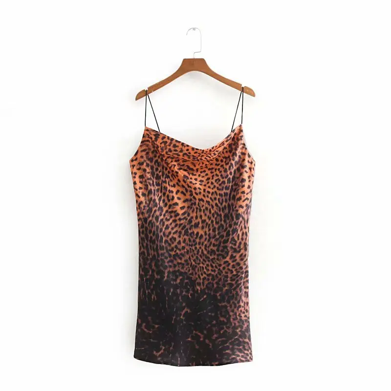 New arrival European and American wind spring 2019 new animal grain printing with shoulder-straps Leopard grain dress0224
New arrival European and American wind spring 2019 new animal grain printing with shoulder-straps Leopard grain dress0224
