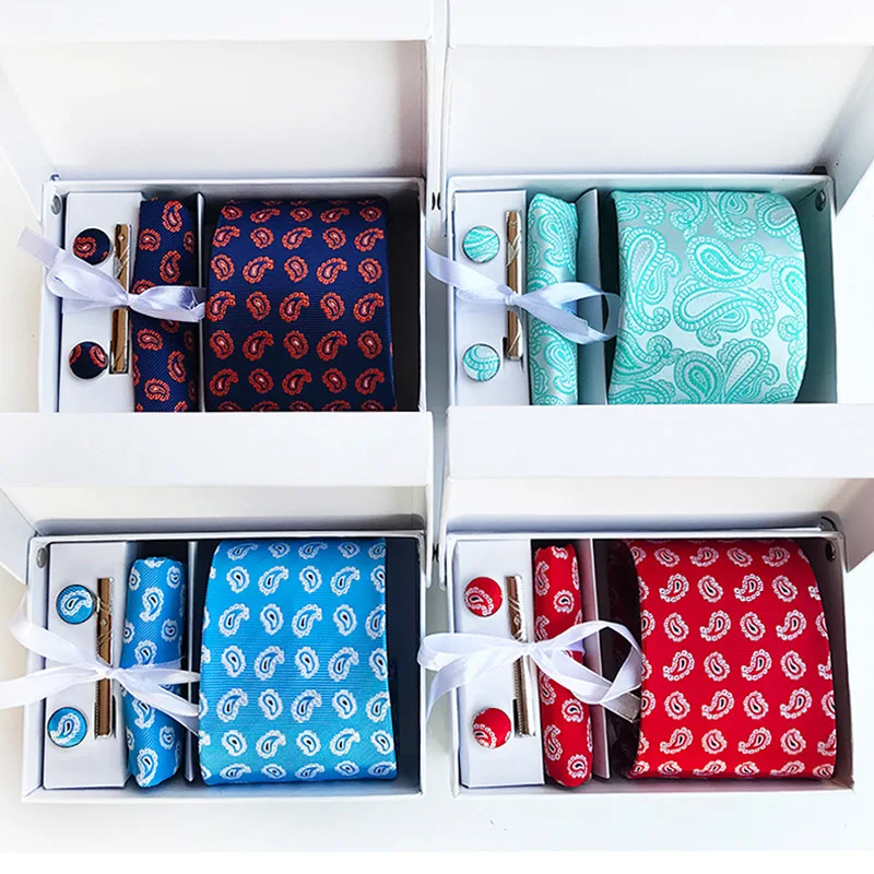 20 Colours Fashion Wide Tie Sets Classic Cashew Men's Silk Neck Tie Hankerchiefs Cufflinks Box Gift Polyester Handmade
20 Colours Fashion Wide Tie Sets Classic Cashew Men's Silk Neck Tie Hankerchiefs Cufflinks Box Gift Polyester Handmade