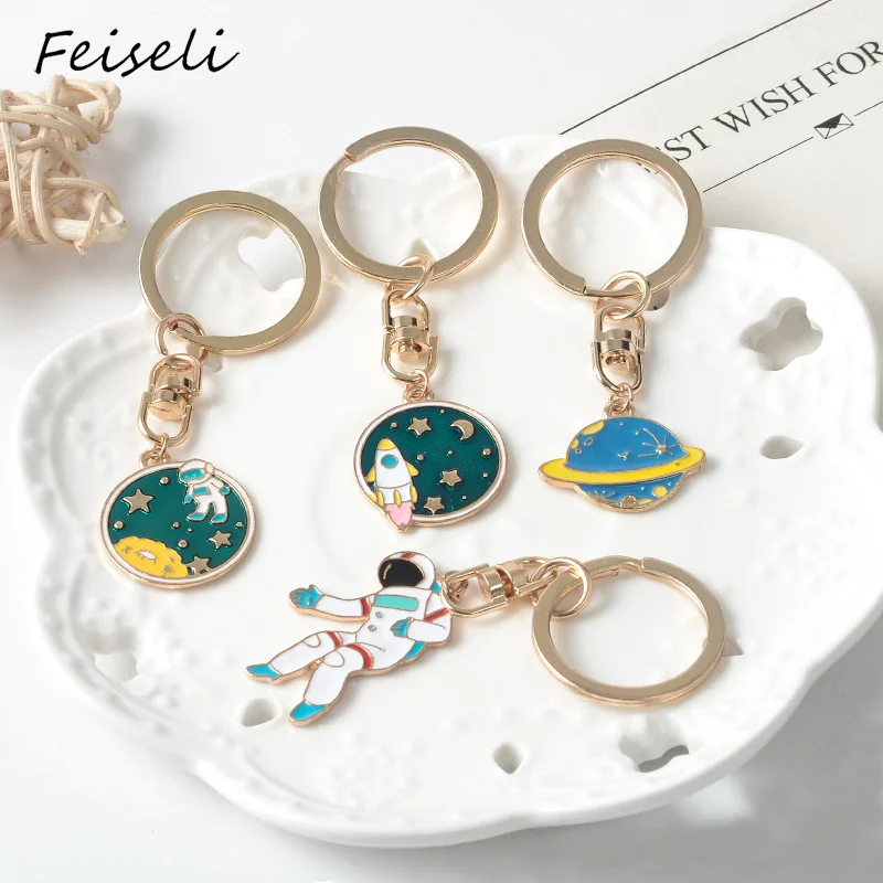 Feiseli Cartoon Enamel Cosmic Planet Astronaut Keychain Metal Star Moon Rocket Creative Pendant Key Ring Bag Hanging Accessories
Feiseli Cartoon Enamel Cosmic Planet Astronaut Keychain Metal Star Moon Rocket Creative Pendant Key Ring Bag Hanging Accessories