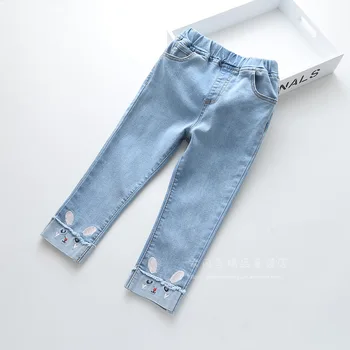 Roimyal Wholesale 2019 spring new cartoon rabbit embroidery 3-8 years old girl cotton elastic denim trousers free shipping
Roimyal Wholesale 2019 spring new cartoon rabbit embroidery 3-8 years old girl cotton elastic denim trousers free shipping