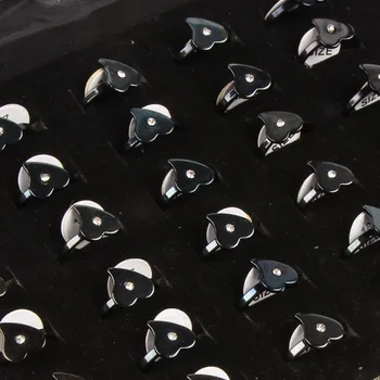 Wholesale 25pcs new ladies creative personality fashion small and chic black heart with stainless steel jewelry ring
Wholesale 25pcs new ladies creative personality fashion small and chic black heart with stainless steel jewelry ring