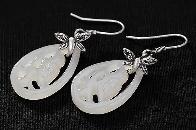 Sterling S925 925 silver Drop Dangle Earrings Hollowing out Natural stone trendy earring 14*38MM
Sterling S925 925 silver Drop Dangle Earrings Hollowing out Natural stone trendy earring 14*38MM