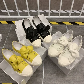 Casual Flat Shoes Woman Butterfly-knot Decor Zapatos De Mujer Round Toe Slip-On Ladies Shoes New Comfortable Chaussures Femme
Casual Flat Shoes Woman Butterfly-knot Decor Zapatos De Mujer Round Toe Slip-On Ladies Shoes New Comfortable Chaussures Femme