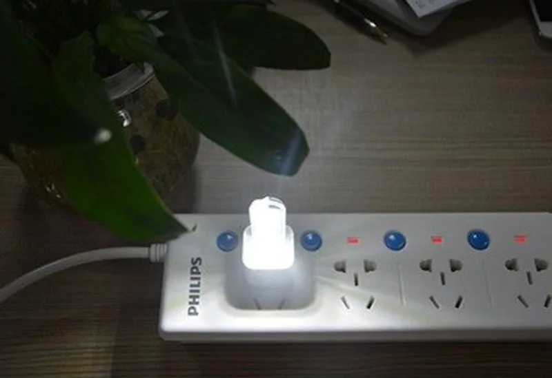 ULIFART Mini White Pocket USB LED Light Lamp For PC Laptop Notebook Desktop Power Bank
ULIFART Mini White Pocket USB LED Light Lamp For PC Laptop Notebook Desktop Power Bank