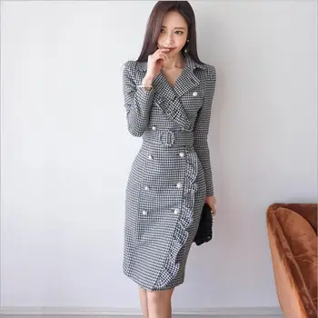 Dress 2018 spring and autumn new Korean version of the double-breasted Slim Houndstooth fashion temperament dress
Dress 2018 spring and autumn new Korean version of the double-breasted Slim Houndstooth fashion temperament dress