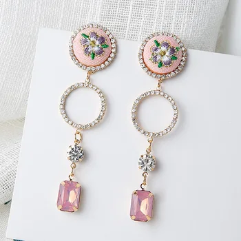 2018 Luxury Vintage Embroidery Flower Rhinestone Round Circle Drop Dangle Earrings for Women Charm Jewelry Boucle D'oreille
2018 Luxury Vintage Embroidery Flower Rhinestone Round Circle Drop Dangle Earrings for Women Charm Jewelry Boucle D'oreille