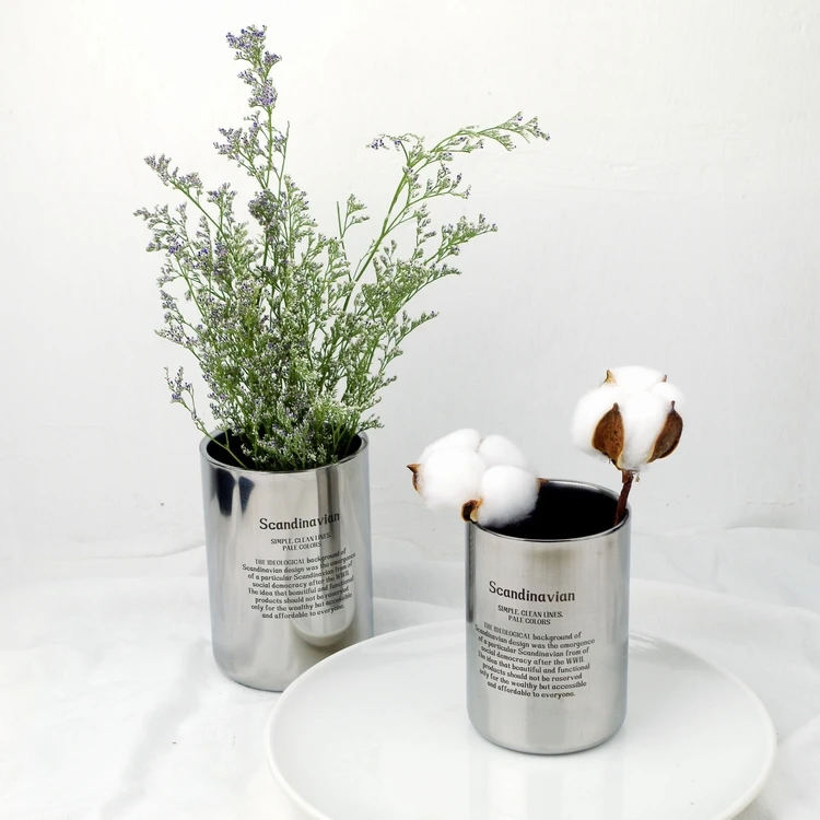 GIEMZA 1pc Metal Vases Flower Metallic Vase Decor Round Pitcher Stand Table Silver Round Metal Vase Cube Can Centerpiece Jar
GIEMZA 1pc Metal Vases Flower Metallic Vase Decor Round Pitcher Stand Table Silver Round Metal Vase Cube Can Centerpiece Jar