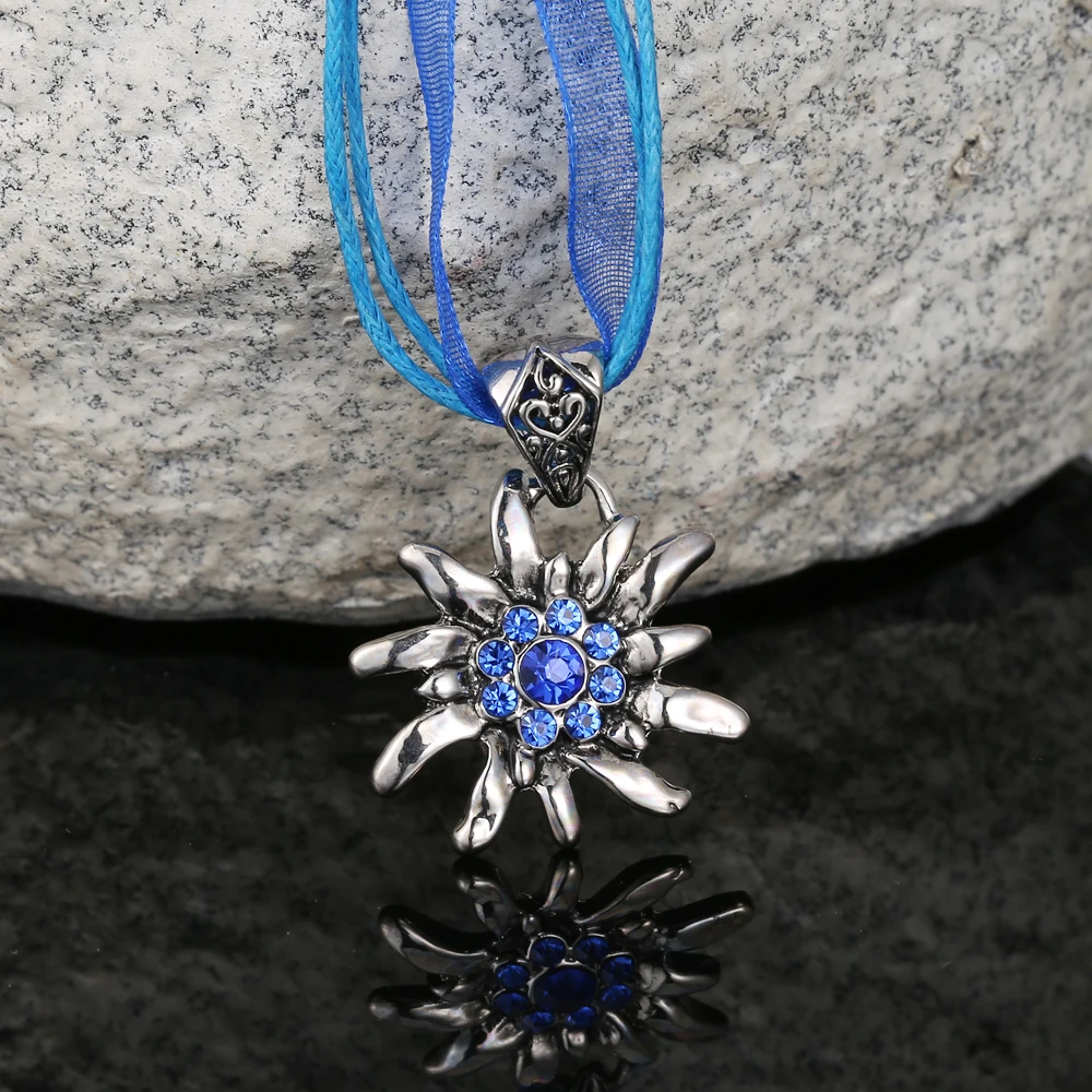 Legenstar 2018 German Edelweiss Pendants Necklaces for Wome Blue Ribbon Choker Necklace Women Oktoberfest Charm Statement Neck
Legenstar 2018 German Edelweiss Pendants Necklaces for Wome Blue Ribbon Choker Necklace Women Oktoberfest Charm Statement Neck