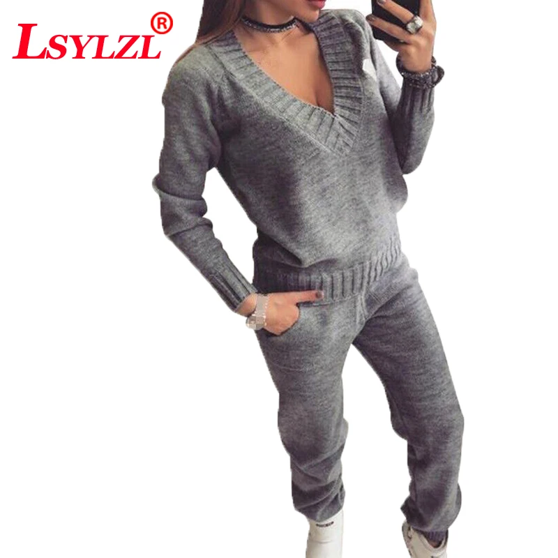 2018 V-Neck Collar pullover Sweater + Mink Cashmere Trousers Two-piece set Woolen and Cashmere Knitted warm Suit B971
2018 V-Neck Collar pullover Sweater + Mink Cashmere Trousers Two-piece set Woolen and Cashmere Knitted warm Suit B971